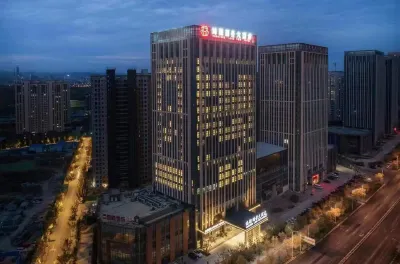 濟南華山鴻騰湖景大飯店 濟南華山景區/環宇城住宿飯店