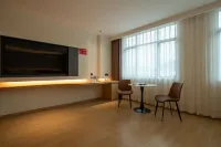 Manyuecheng Smart Hotel (Maling River Canyon Scenic Area)