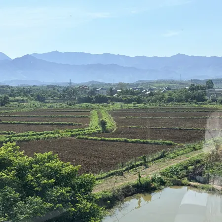Minshan Cuicui Homestay (Jiujiang Lushan Airport Branch)