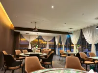 Heishui Four Seasons Holiday Hotel - 2 Sao