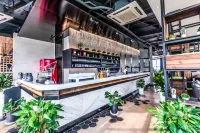 Lax Hotel (Jintang Jinsha Park)