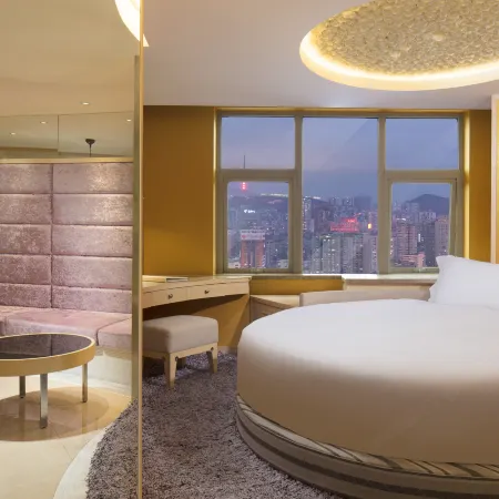 BaiLing Nicesoe Hotel (Guiyang Spray Pool Zilinan)