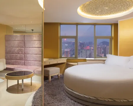 BaiLing Nicesoe Hotel (Guiyang Spray Pool Zilinan) Hotels in Guiyang