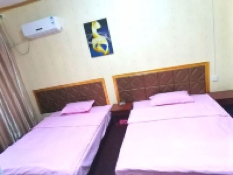 OYO西安幸福家园酒店 - 标准双床房