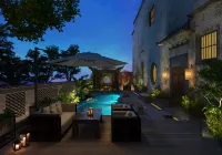 IMMERSING HuanChun Resort Hotel