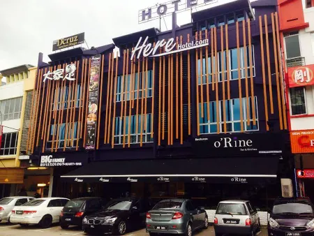 HereHotel Dormitory