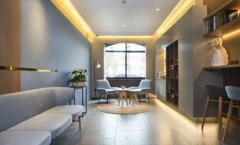 Homeinn · neo (Linyi Passenger Transport Center)