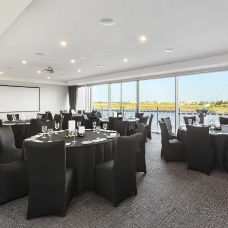 Mercure Sunshine Coast Kawana Waters
