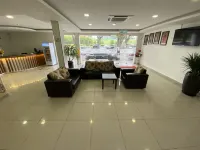 Shobi Hotel Johor Bahru Near CIQ JB - 3 Sao