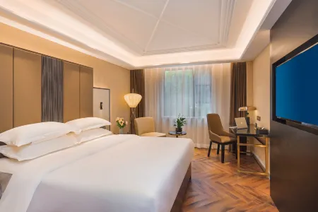 Jinjiang Metropolo Hotel (Nanjing Museum Shimenkan Subway Station) Отели рядом с достопримечательностью «Nanjing University of Science and Technology»