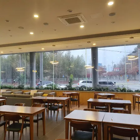 Crown Hotel Changwon