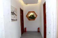 Jinzhicheng Hotel (Fujin Jiansanjiang Station)