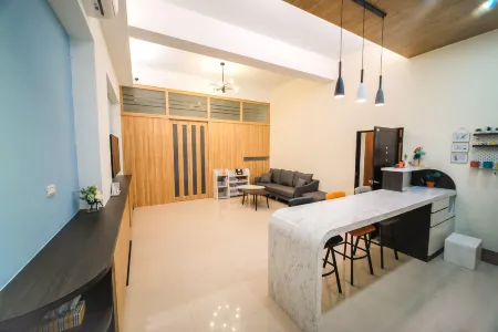 Mulin Inn Отели рядом с достопримечательностью «Honghai Hole»