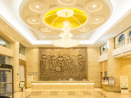 Vienna Hotel (Fuzhou Changle Zhenghe Subway Station)