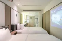 ING Boutique Art Hotel (Jiangning University City Nanjing Communication College) Hotels near Chuangming College Nanjing Campus