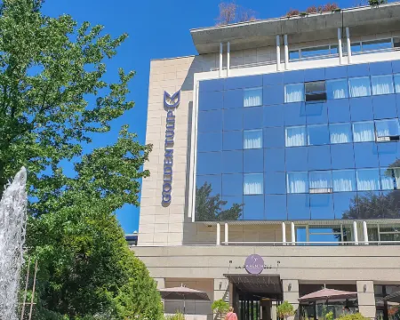 Le Riviera – Hôtel, Restaurant & Spa (ex Golden Tulip Aix les bains) Hotels in Savoie