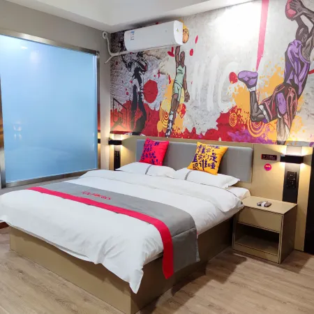 Junyi Chain Hotel (Zaoqiangying Passenger Transport Station)
