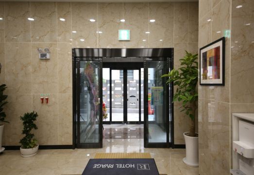 리바쥬 호텔 침구 및 인테리어