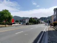 우펑 지엔샨 호텔