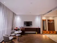 Elan Hotel (Dehui West Station Songbai Road Branch) Hotels in Dehui