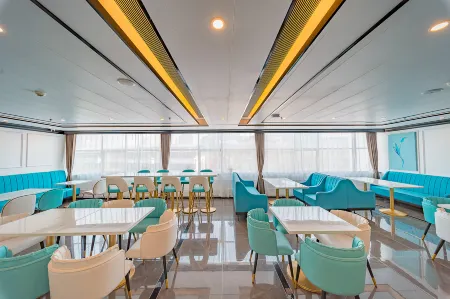 Xana Hotelle (Ji'an People's Square Wenshan Pedestrian Street) Отели в г. Цзиань