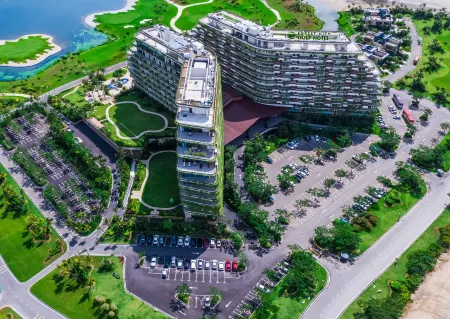 Forest City Golf Hotel Отели рядом с достопримечательностью «Университет Ридинг Малайзия»