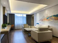 GYA Hotel (Lintao Qiche Dongzhan)