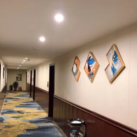 Wannian Yi Jiangnan Theme Hotel