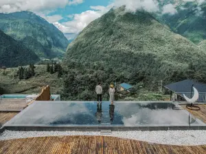 Lanshan · Baiyunli · Xueshan Xinglai Hot Springs Vacation Apartment (Hailuogou Glacier Forest Park)