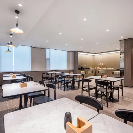 HanTing Hotel (Lianyungang Guanyun Zhenxing Middle Road)