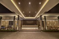 Mambruk Hotel & Convention Các khách sạn ở Anyar