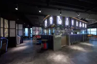 Moxy Shanghai Xuhui Hotels in Shanghai