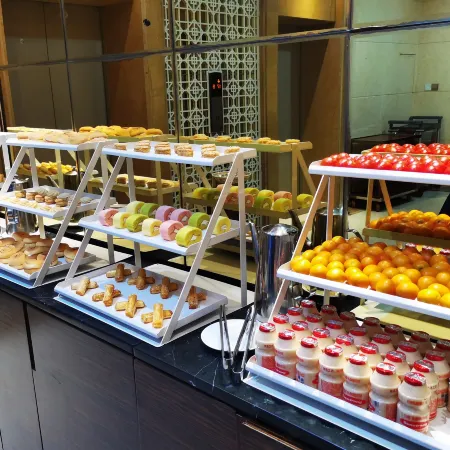 Floral Hotel · YunFu City King Royal Hotel