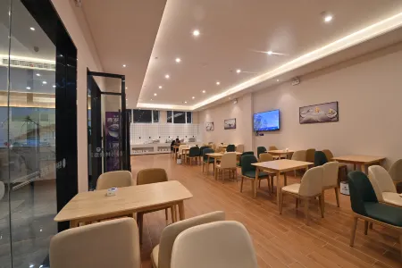 GreenTree Hotel (Yangxin Lianhuahu) Отели рядом со станцией Yangxin Railway Station