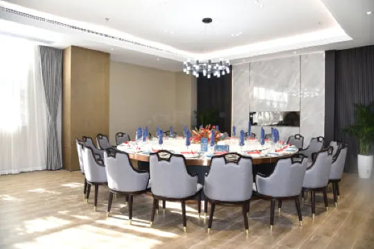 Wenyi International Hotel