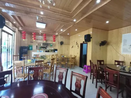 Shennongjia Hospitality Homestay