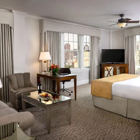 Warwick Melrose Hotel