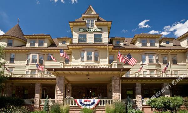 Cliff House at Pikes Peak