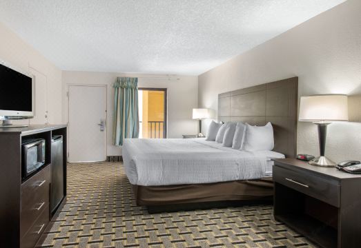 Clarion Suites Kissimmee-Orlando Maingate Over view
