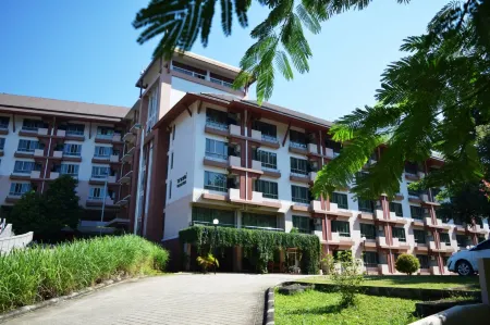 Wanawes Mae Fah Luang Отели рядом с достопримечательностью «Mea Fah Luang University»