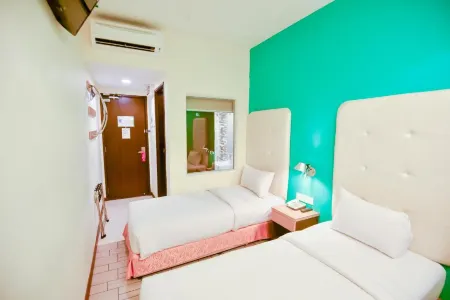 Lumut Suites