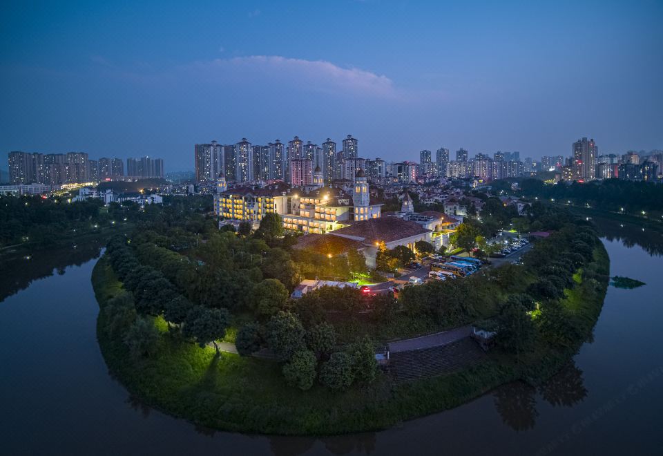 hotel overview picture
