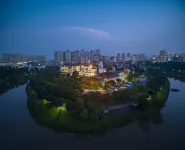 Country Garden Phoenix Hotel Changshou Hotels near Rape Flower Base, Lingfeng Town