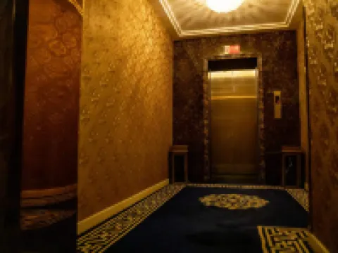 生隆商務賓館（呼和浩特金川開發區工業大學店） 土默特左旗酒店