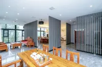 May Maple Forest House Hotel