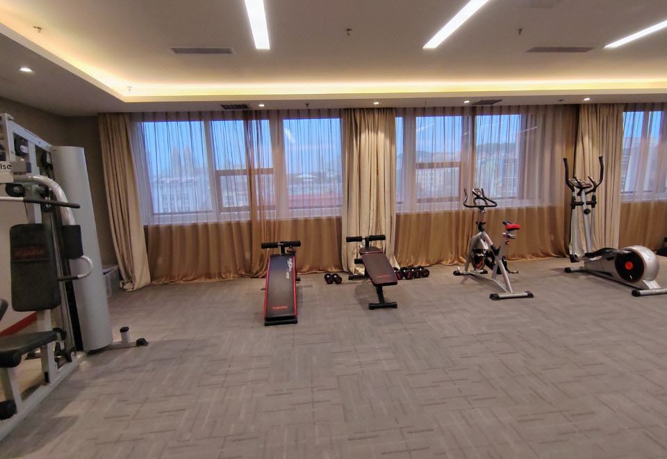 2. 칭다오 후아넝 ..