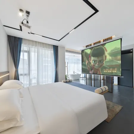12C · Stream & Mountain View Courtyard Hot Spring Pool Resort (Furong Ancient Town Branch)
