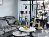 Warm Harbour Hotel - Parkering