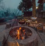Chunqiu banshan Resort B&B (Daping Village Branch) - Airport Shuttle