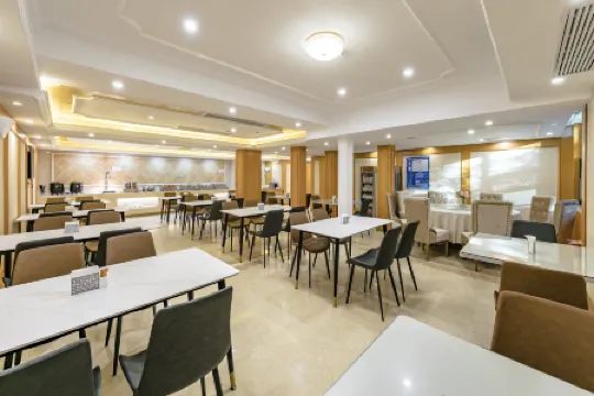 Vienna International Hotel (Fuzhou Wusi Road Store) Отели рядом с достопримечательностью «North Ring Middle Road»